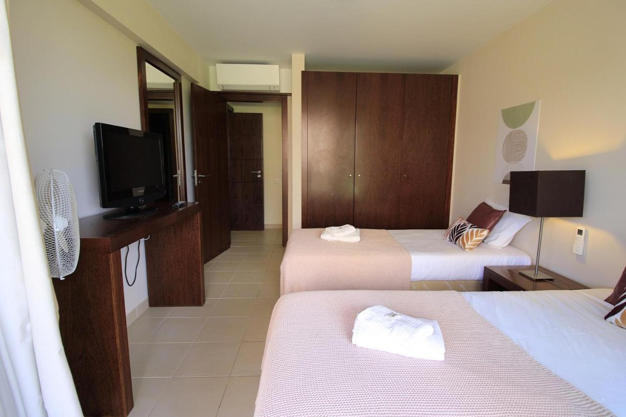 Apartamento Albufeira Salgados Premium 1 With Pool By Homing Guia  Exterior foto